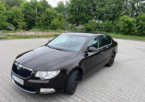 samochody osobowe Skoda Superb cena 26800 przebieg: 234160, rok produkcji 2012 z Gdynia